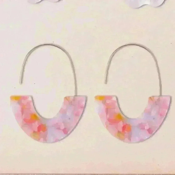 2/20 Wire hoop pull  acrylic yellow pink earrings - Picture 4 of 5
